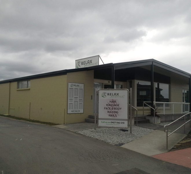 Relax Front Entrance