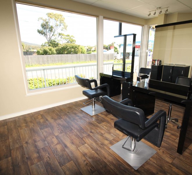 Relax Hair Design Room